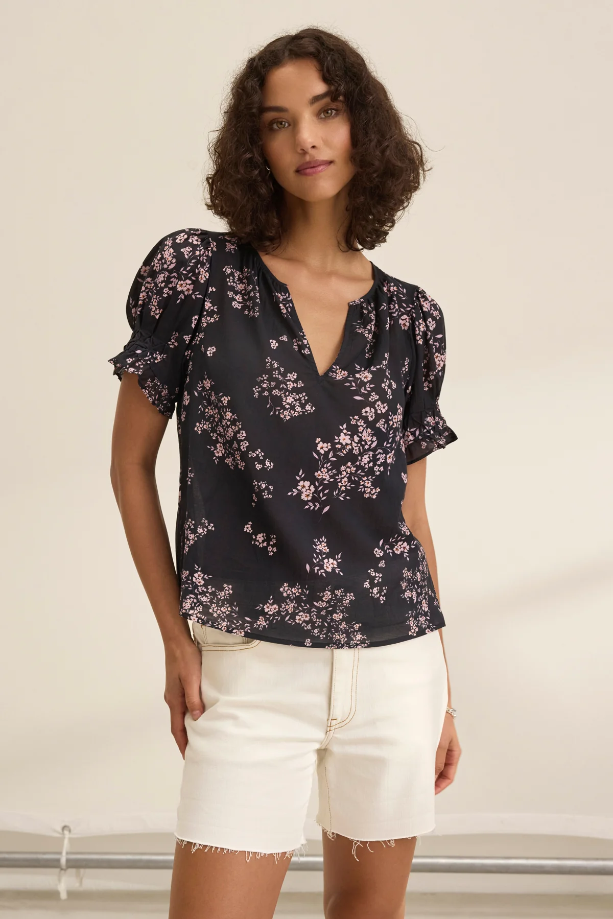 Velvet by Graham and Spencer Leslie Printed Top