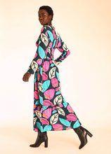 Load image into Gallery viewer, Pepa Loves Long Vneck Floral Dress
