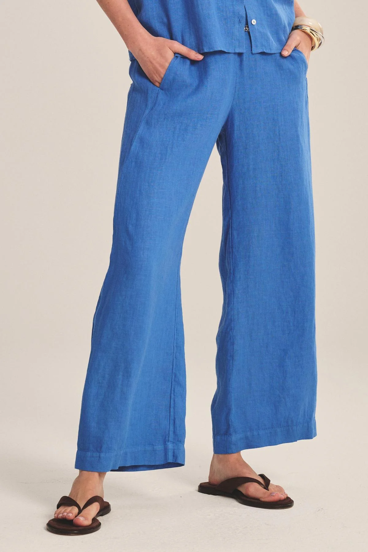 Velvet by Graham and Spencer Lola Linen Pant in 2 colors