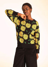 Load image into Gallery viewer, Pepa Loves Dahlia Pullover Sweater in Black
