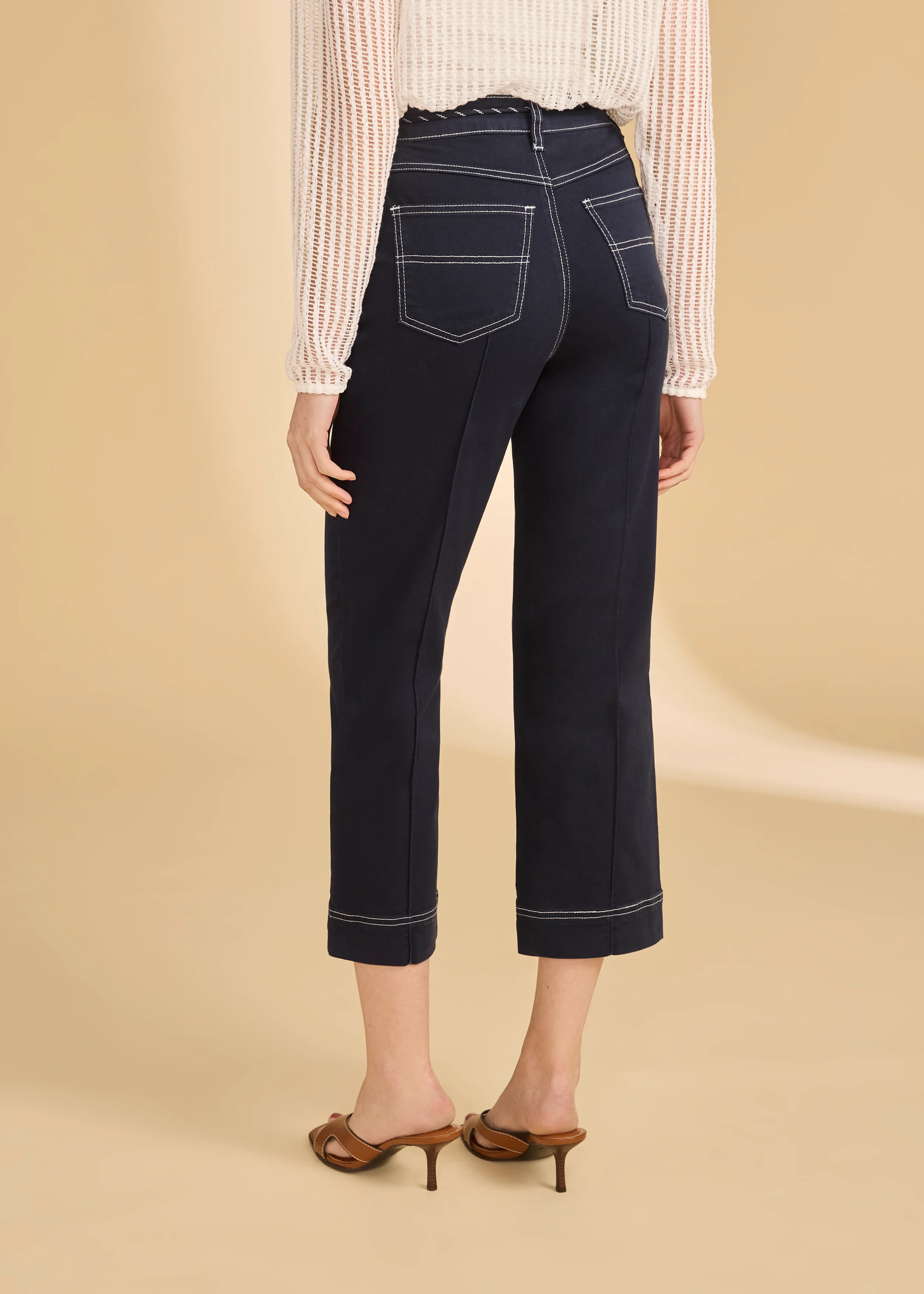 FDJ Suzanne Staight Leg Cropped Pant
