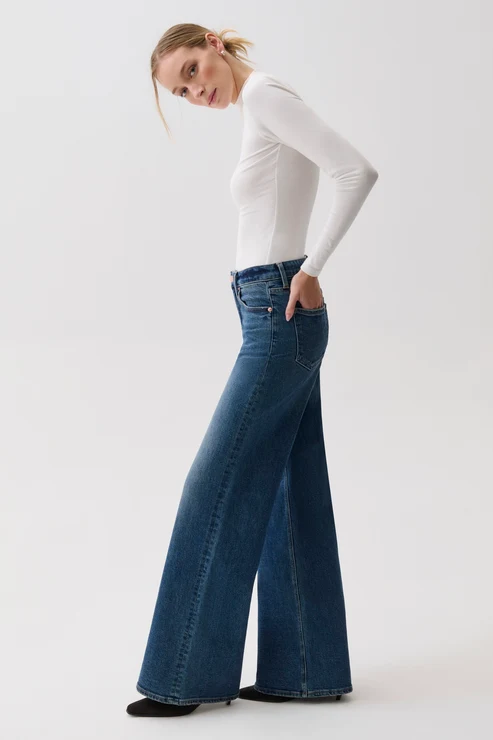 Pistola Vivian Mid-Rise Wide Leg Denim