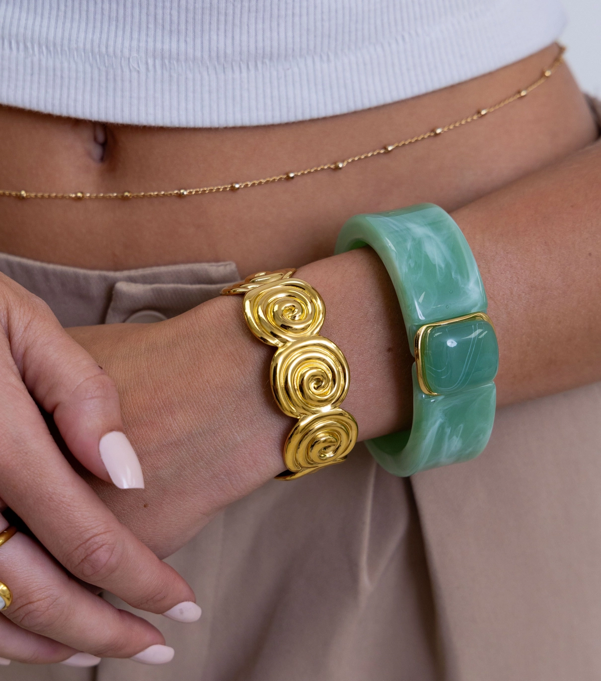 Bold Acrylic Bracelet in 2 Colors