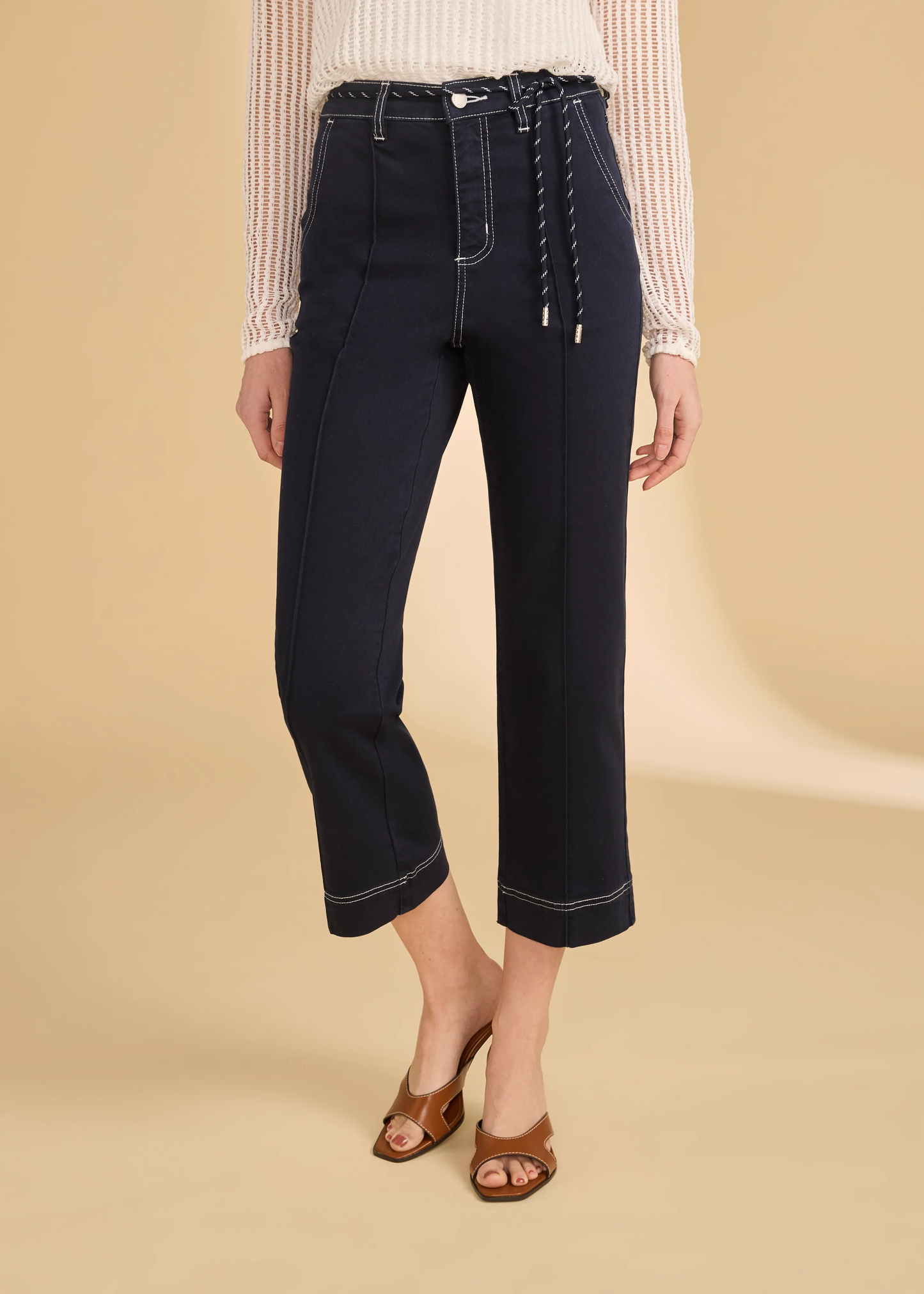 FDJ Suzanne Staight Leg Cropped Pant